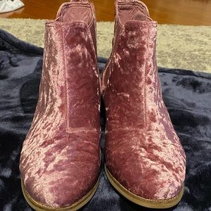 Toms Pink Velvet Ankle Boots